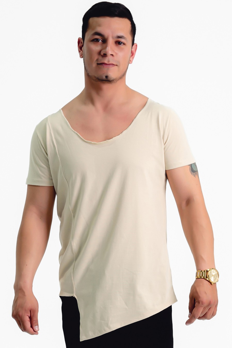 PLAYERA CUELLO AMPLIO, BEIGE